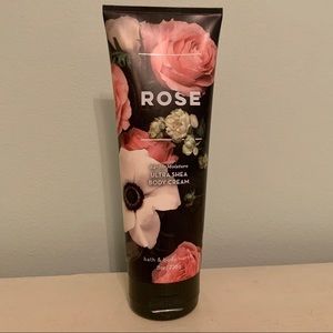 Bath and Bodyworks ultra Shea body cream